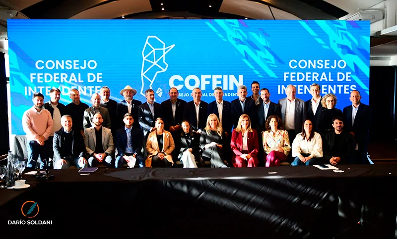 Intendentes de todo el país buscan regularizar el envío de fondos nacionales: “El equilibrio fiscal es ilegal si se financia con el despojo a los municipios”